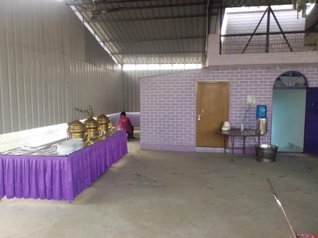 Hotel Srishti Shelter Varanasi Esterno foto
