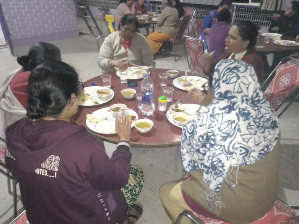 Hotel Srishti Shelter Varanasi Esterno foto